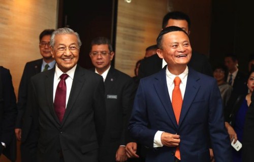 malaysian prime minister mahathir mohamad visits the headquarters of alibaba group in hangzhou, zhejiang province, on aug 18.jpg