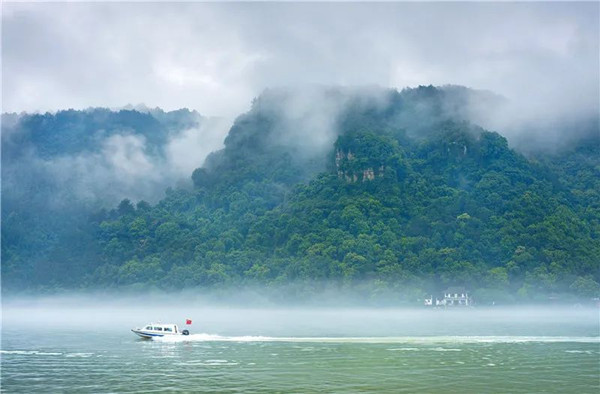 tonglu county hangzhou 2.jpg