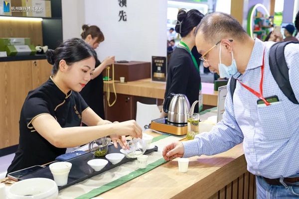 5th china intl tea expo concludes with 116.13 tons of on-site tea transactions