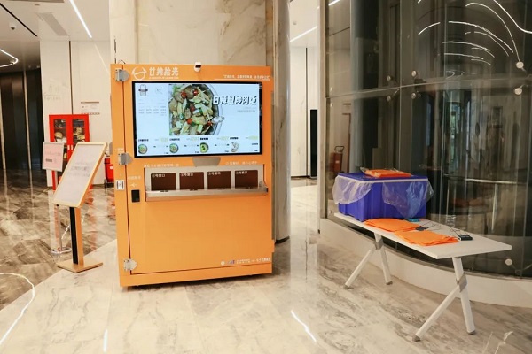 90-second fast food machine becomes hit among hangzhou white collar workers