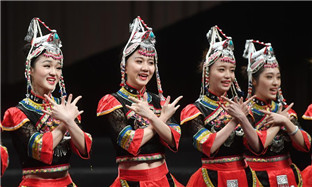 chorus performance of she ethnic group held in hangzhou