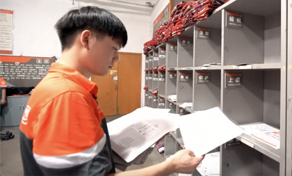 deliveryman selected as leading talent, rewarded 1 million yuan